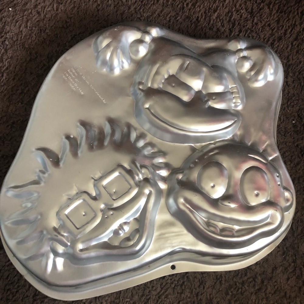 Vintage RugRats Cake Pan